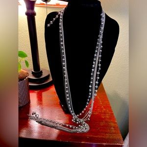Long beaded and chain  necklace.